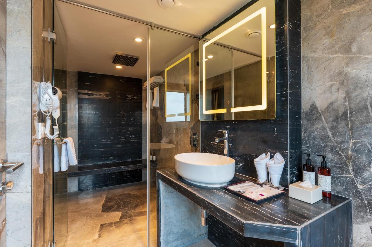 Regenta Central Imperial Candolim Goa Экстерьер фото